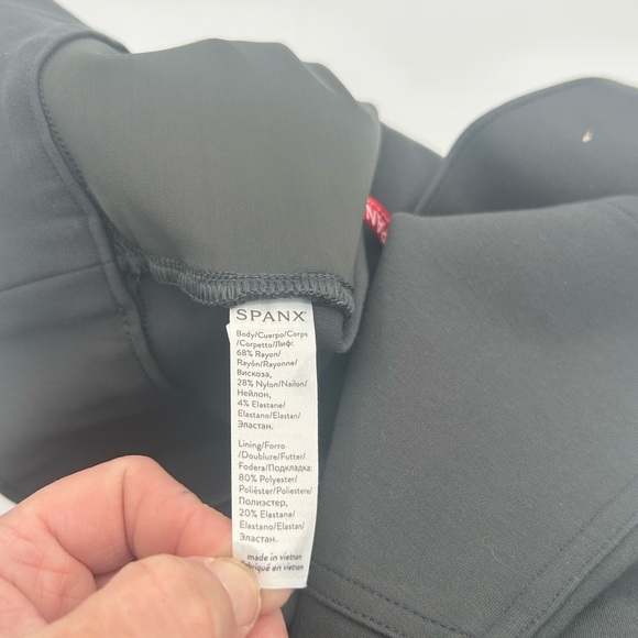 SPANX women’s cropped straight pull on pants - Picture 10 of 12